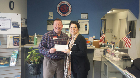 Contest-winner-Tammy-Jankowski-of-DuraClean.jpg